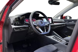 punainen Volkswagen Golf 2021 kuva 7.