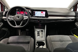 punainen Volkswagen Golf 2021 kuva 9.