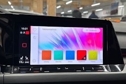 punainen Volkswagen Golf 2021 kuva 21.