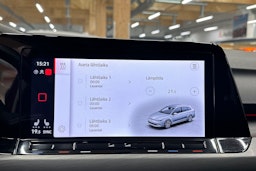 punainen Volkswagen Golf 2021 kuva 23.