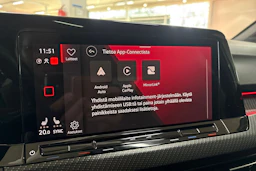 valkoinen Volkswagen Golf 2021 kuva 19.