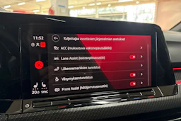 valkoinen Volkswagen Golf 2021 kuva 20.