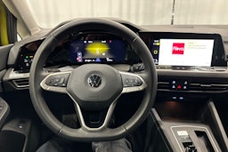 met. keltainen Volkswagen Golf 2021 kuva 15.