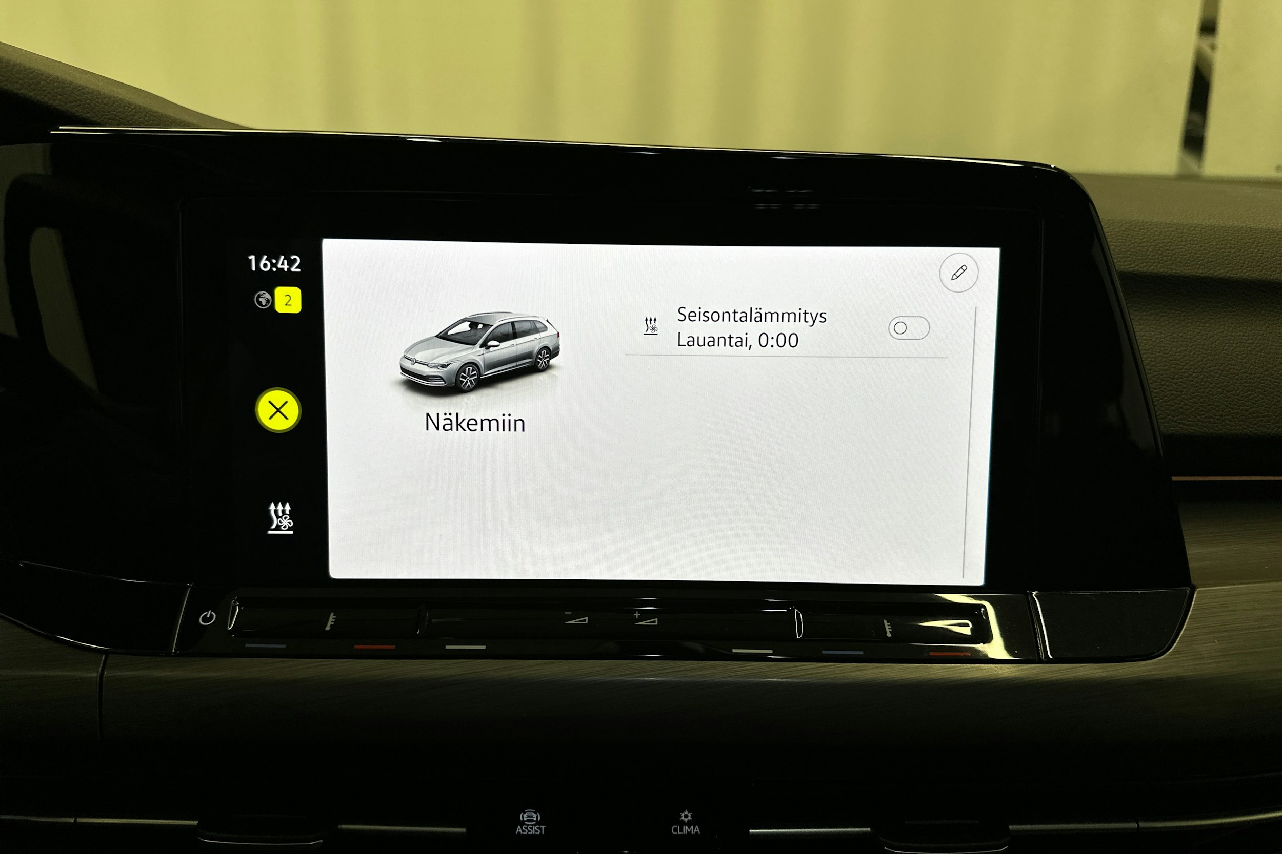 met. keltainen Volkswagen Golf 2021 kuva 21.