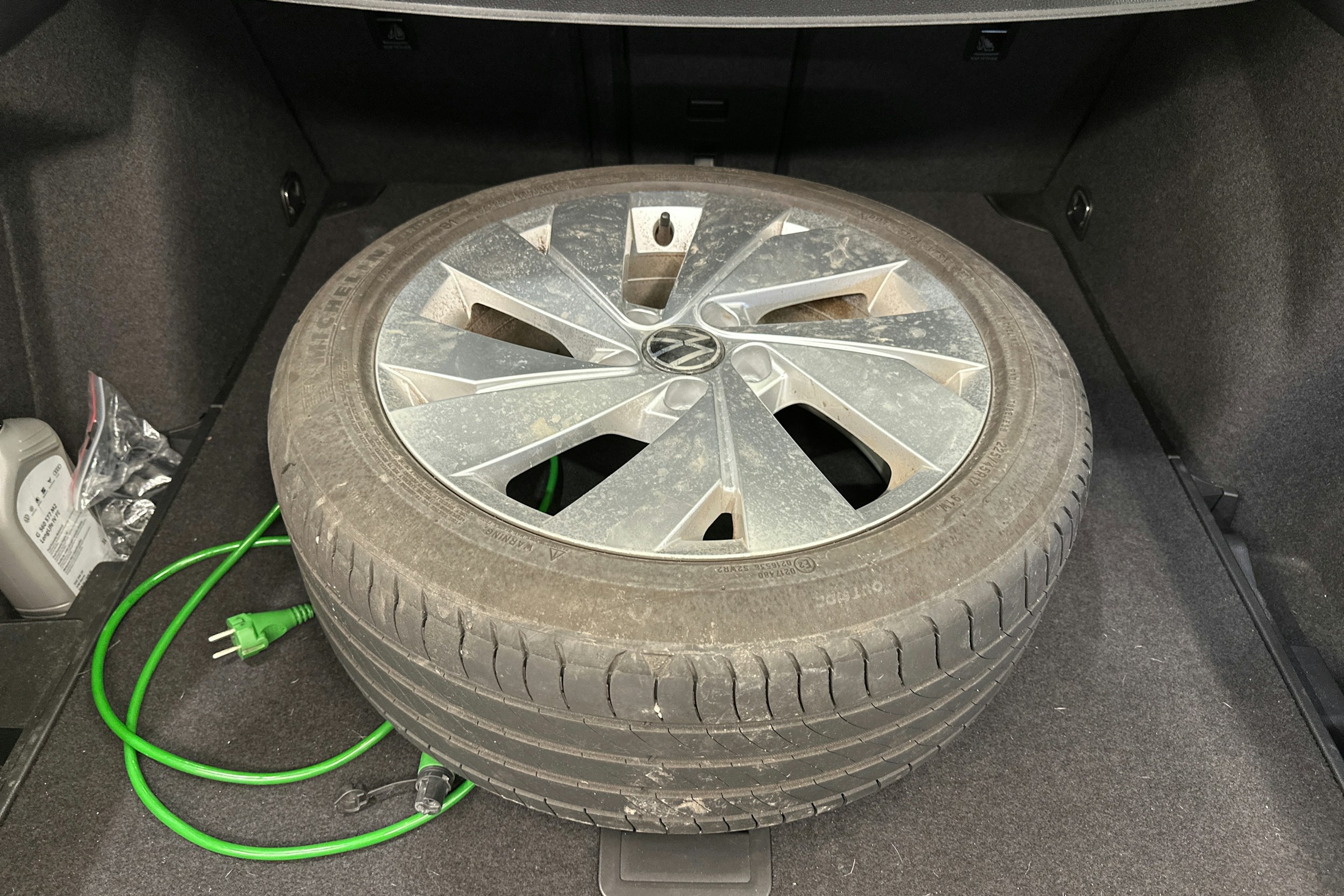 met. keltainen Volkswagen Golf 2021 kuva 27.