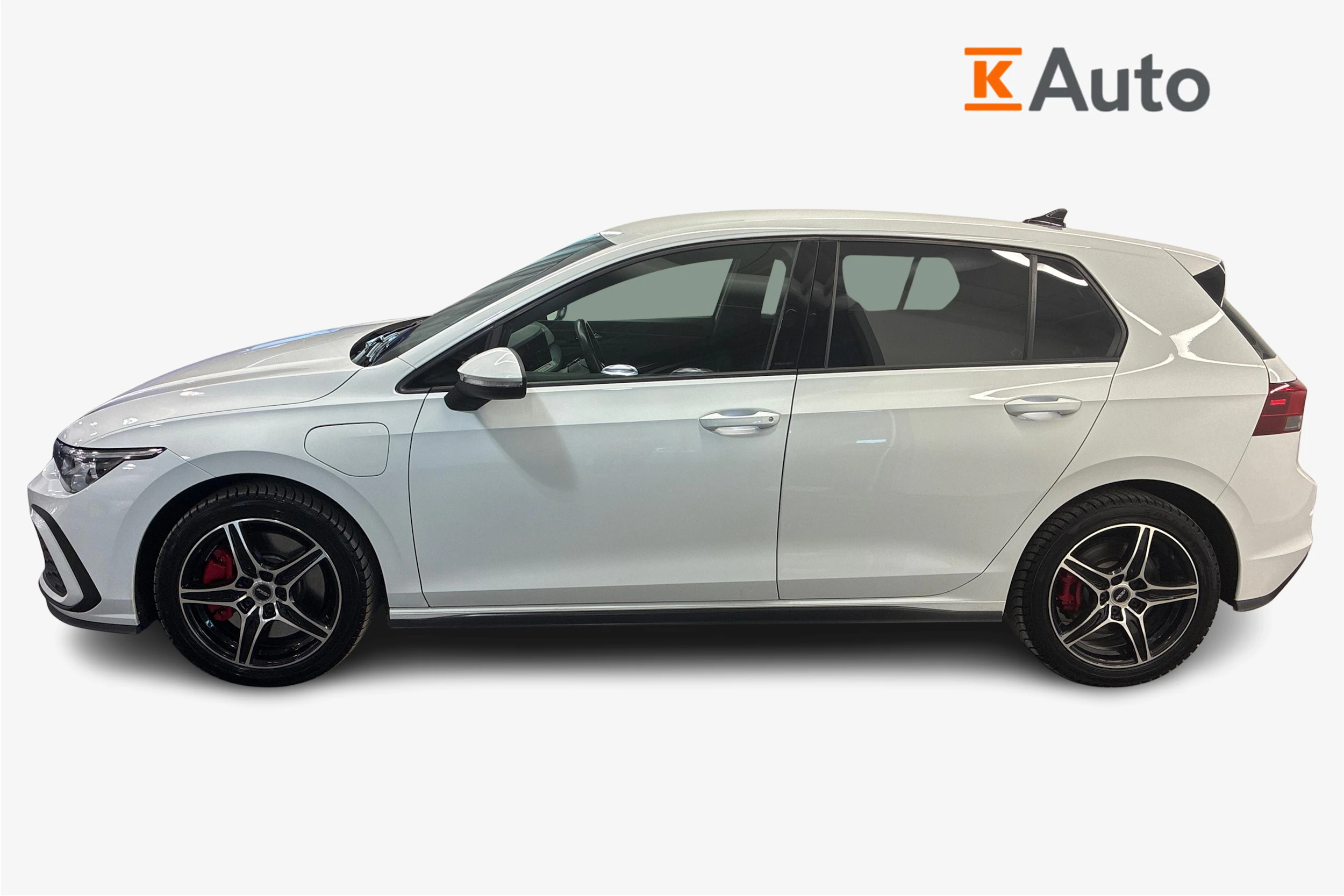 valkoinen Volkswagen Golf 2021 kuva 5.