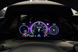 valkoinen Volkswagen Golf 2021 kuva 22.