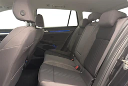 Musta Volkswagen GOLF 2021 kuva 11.