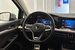 Musta Volkswagen GOLF 2021 kuva 15.