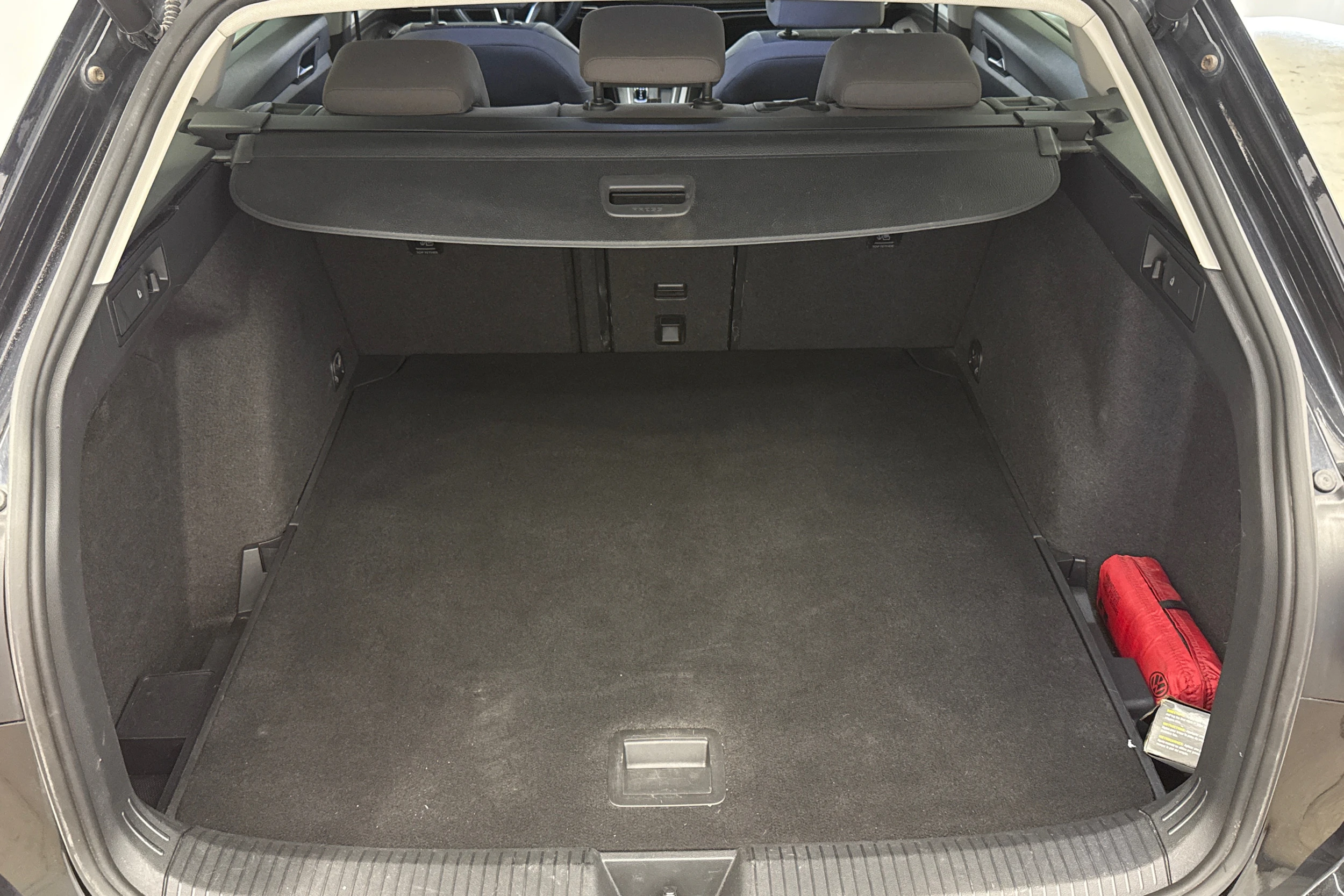 Musta Volkswagen GOLF 2021 kuva 25.