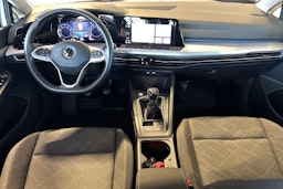 valkoinen Volkswagen Golf 2021 kuva 9.