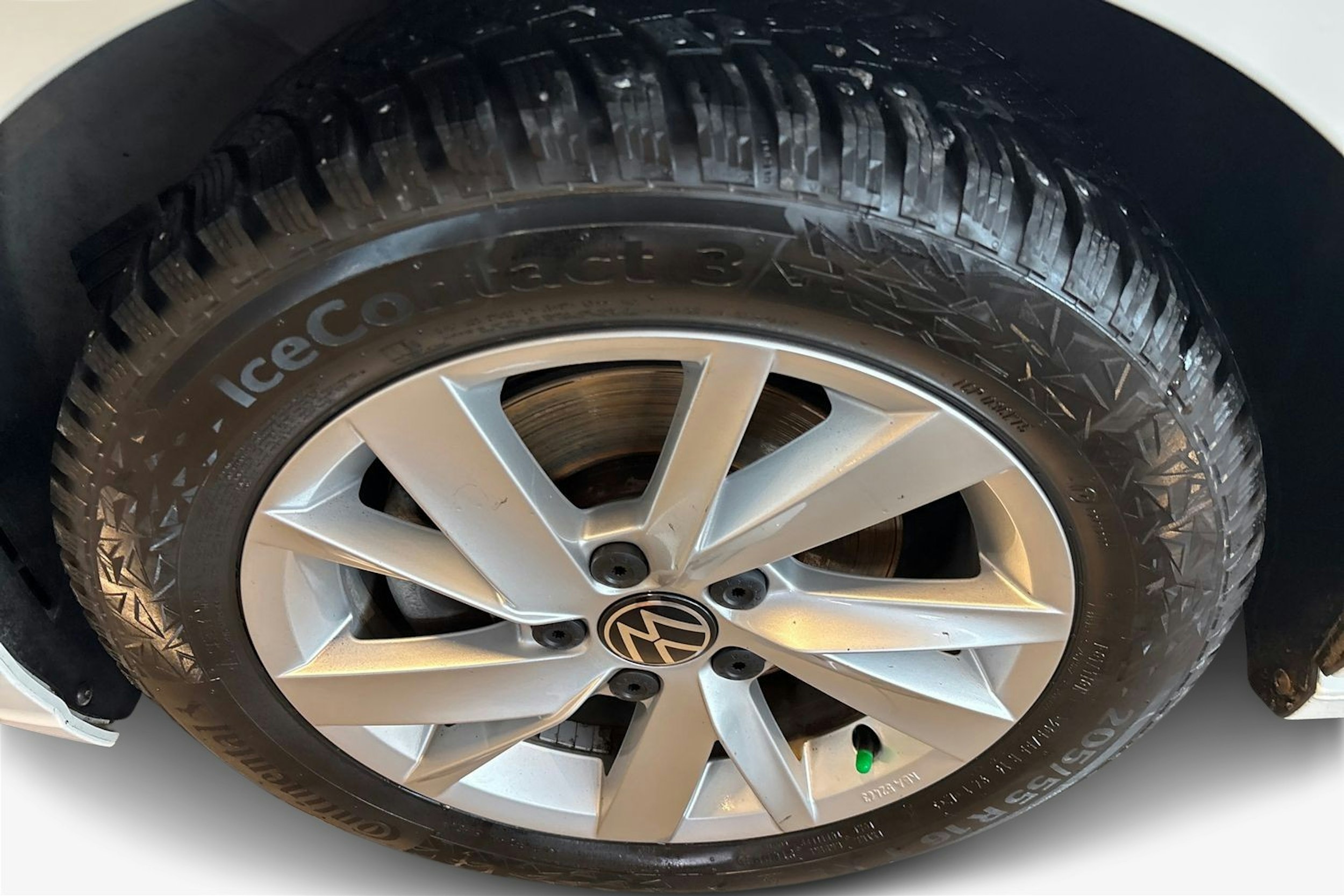 valkoinen Volkswagen Golf 2021 kuva 11.