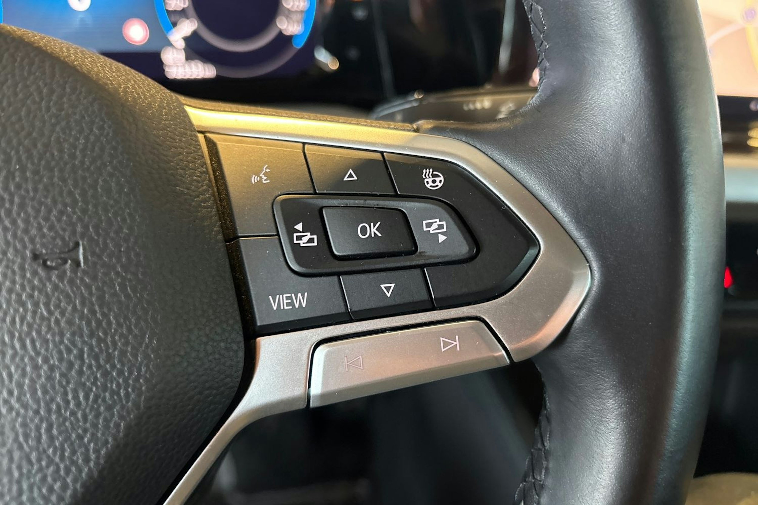 valkoinen Volkswagen Golf 2021 kuva 17.