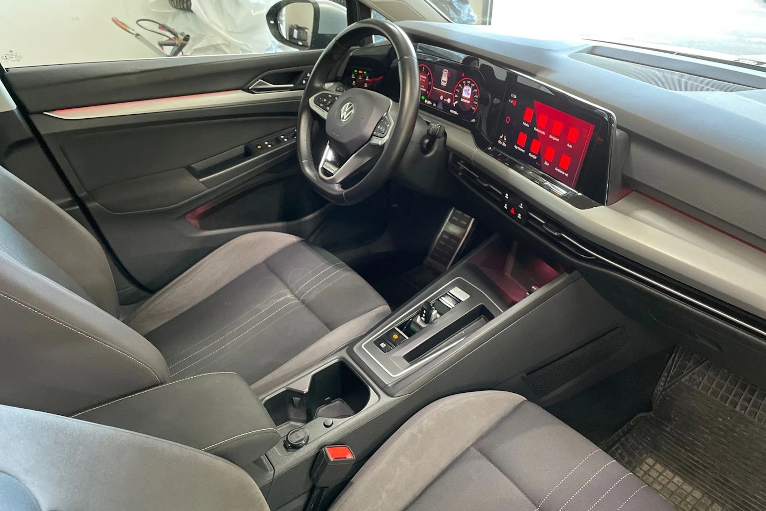 Harmaa Volkswagen GOLF 2021 kuva 16.
