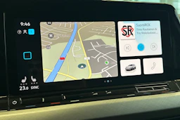punainen Volkswagen Golf 2021 kuva 29.