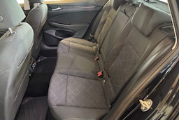 musta Volkswagen GOLF 2021 kuva 10.
