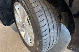 musta Volkswagen GOLF 2021 kuva 13.