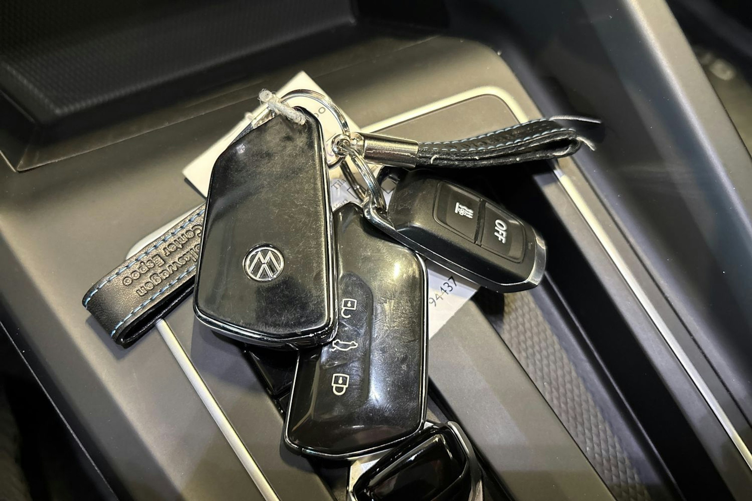 musta Volkswagen GOLF 2021 kuva 21.
