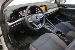 Valkoinen Volkswagen GOLF 2021 kuva 6.