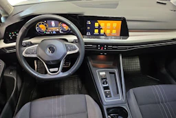Valkoinen Volkswagen GOLF 2021 kuva 7.