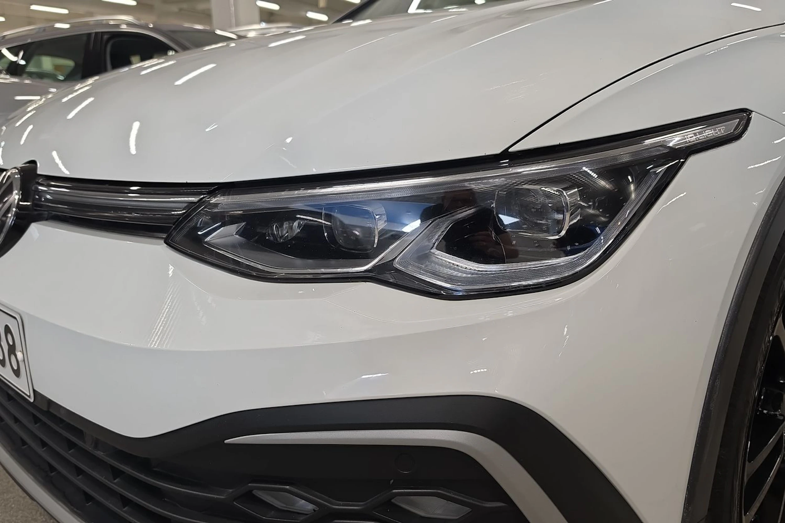 Valkoinen Volkswagen GOLF 2021 kuva 24.