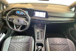 Valkoinen Volkswagen GOLF 2021 kuva 9.