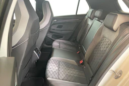 Valkoinen Volkswagen GOLF 2021 kuva 11.