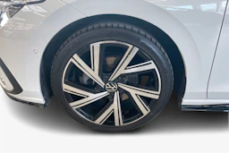 Valkoinen Volkswagen GOLF 2021 kuva 12.
