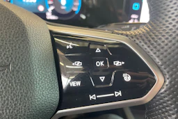 Valkoinen Volkswagen GOLF 2021 kuva 21.