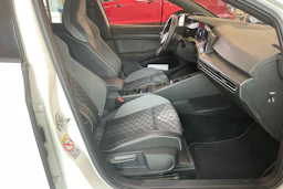 Valkoinen Volkswagen GOLF 2021 kuva 25.