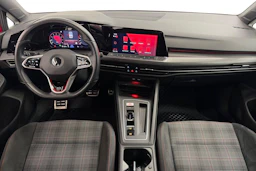 punainen Volkswagen Golf 2021 kuva 7.