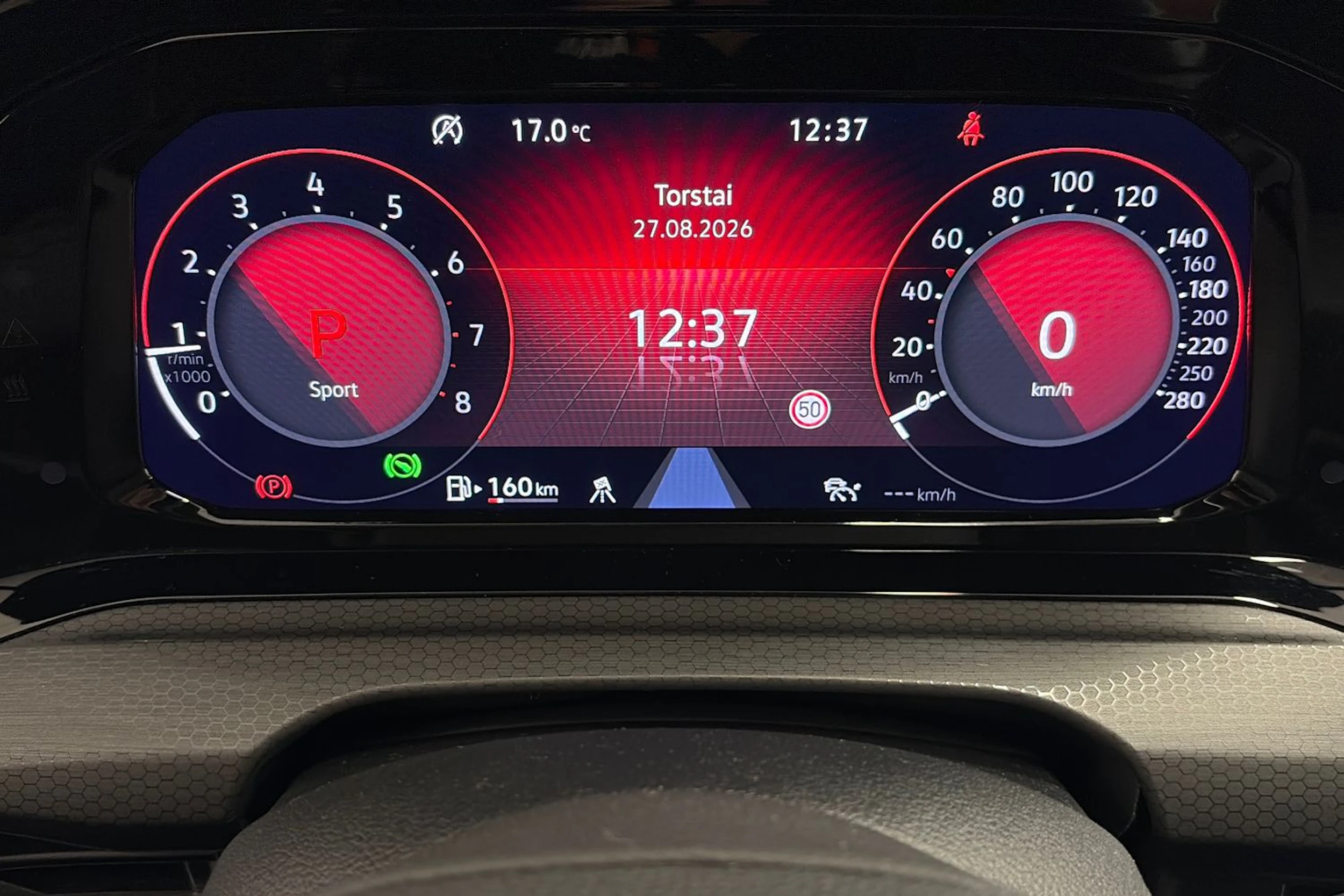 punainen Volkswagen Golf 2021 kuva 13.