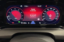 punainen Volkswagen Golf 2021 kuva 13.