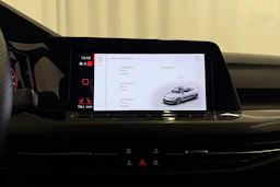 punainen Volkswagen Golf 2021 kuva 24.