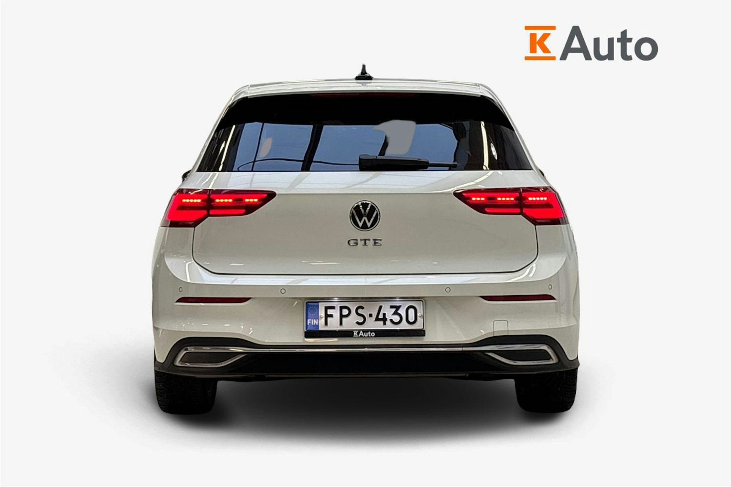 valkoinen Volkswagen Golf 2021 kuva 3.