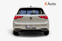 valkoinen Volkswagen Golf 2021 kuva 3.