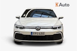 valkoinen Volkswagen Golf 2021 kuva 4.