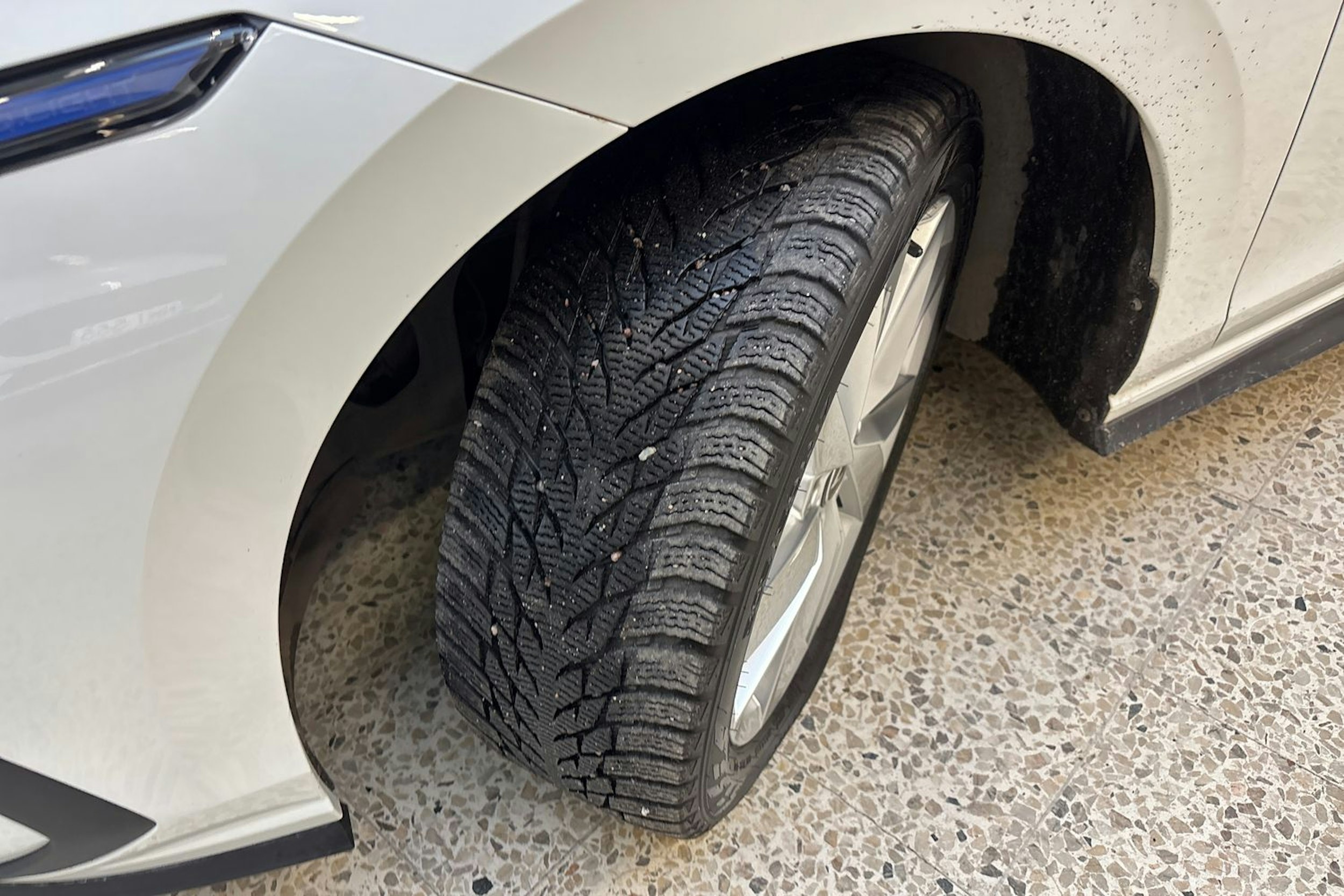 valkoinen Volkswagen Golf 2021 kuva 10.