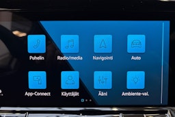 valkoinen Volkswagen Golf 2021 kuva 18.