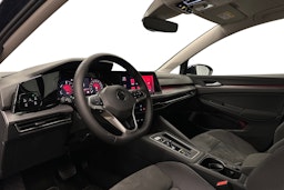 sininen Volkswagen Golf 2021 kuva 6.