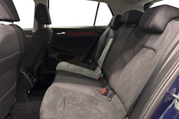 sininen Volkswagen Golf 2021 kuva 8.