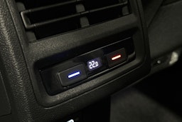 sininen Volkswagen Golf 2021 kuva 12.