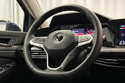 sininen Volkswagen Golf 2021 kuva 13.