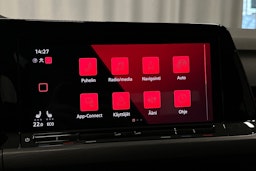 sininen Volkswagen Golf 2021 kuva 19.