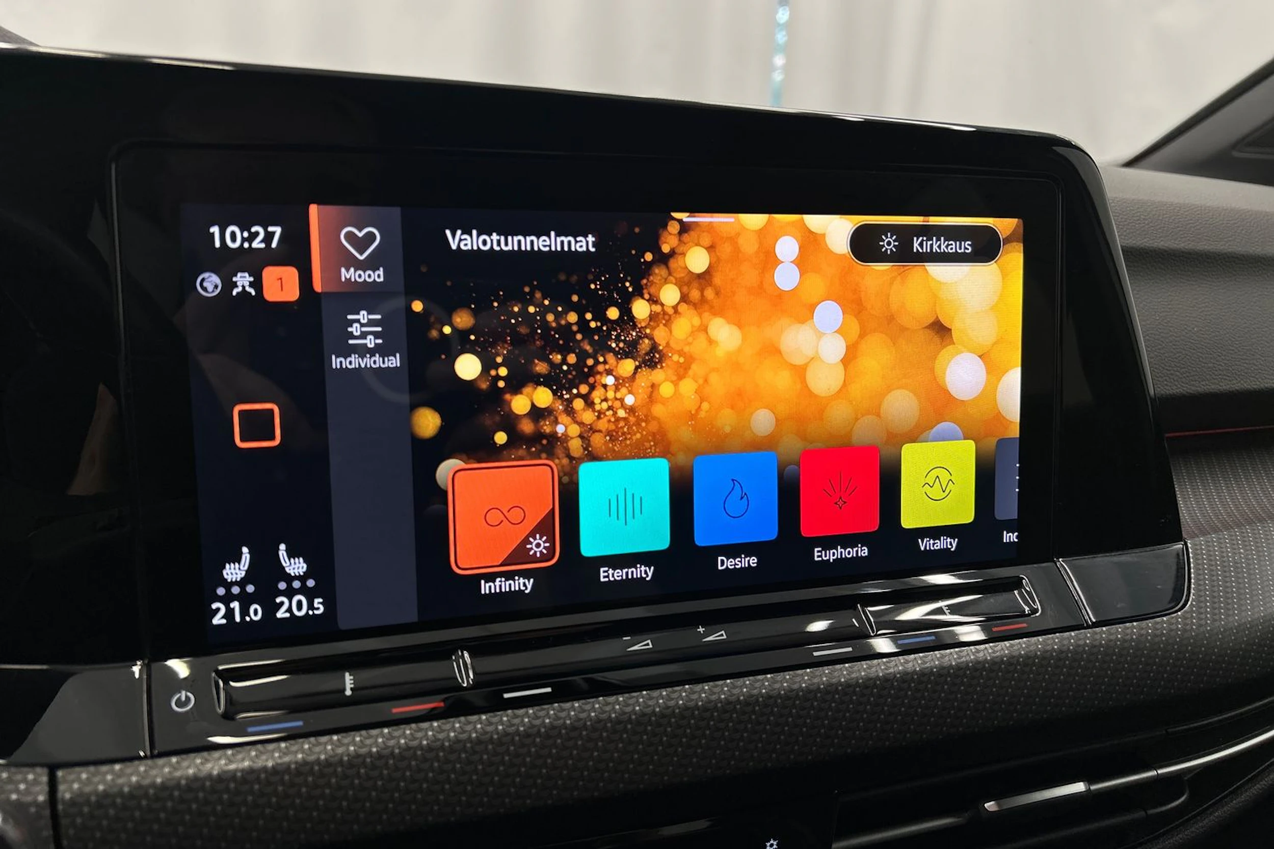 hopea Volkswagen Golf 2021 kuva 18.