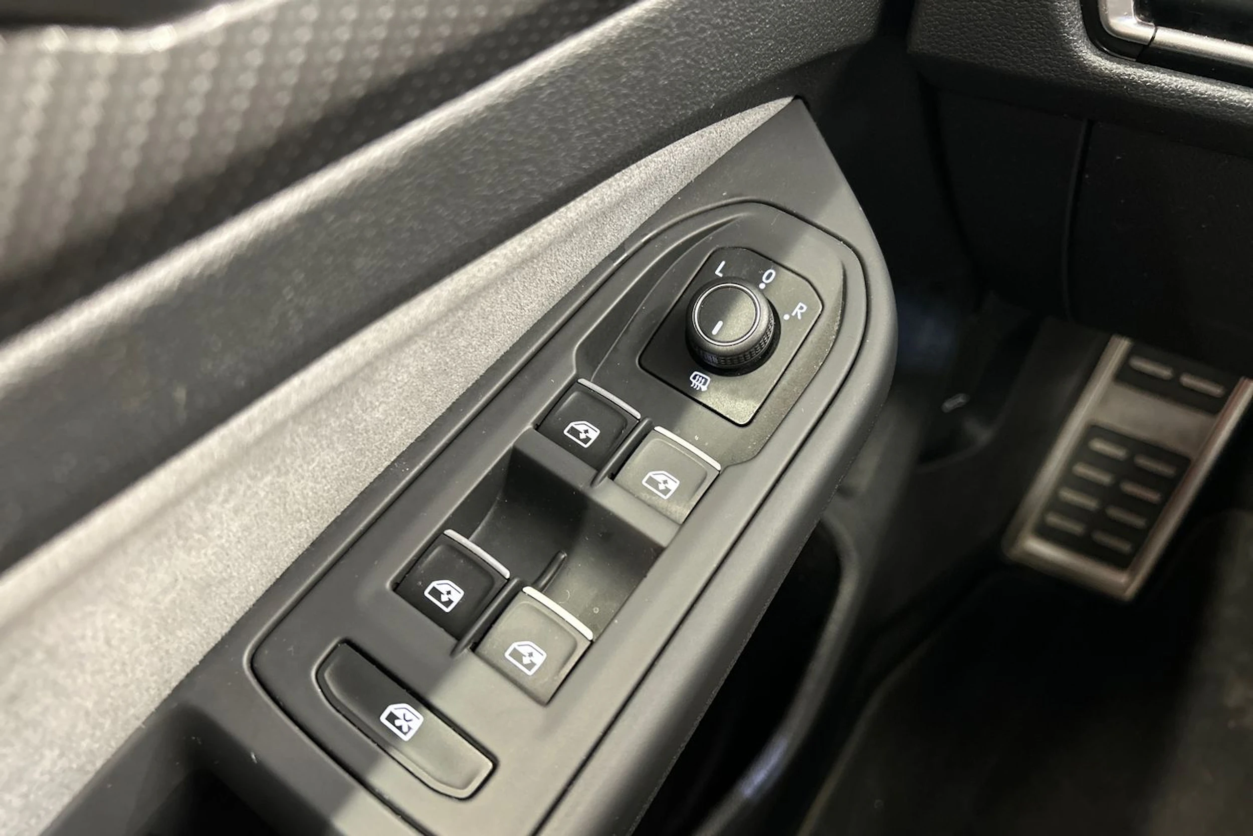 hopea Volkswagen Golf 2021 kuva 21.