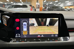 Sininen Volkswagen GOLF 2021 kuva 14.