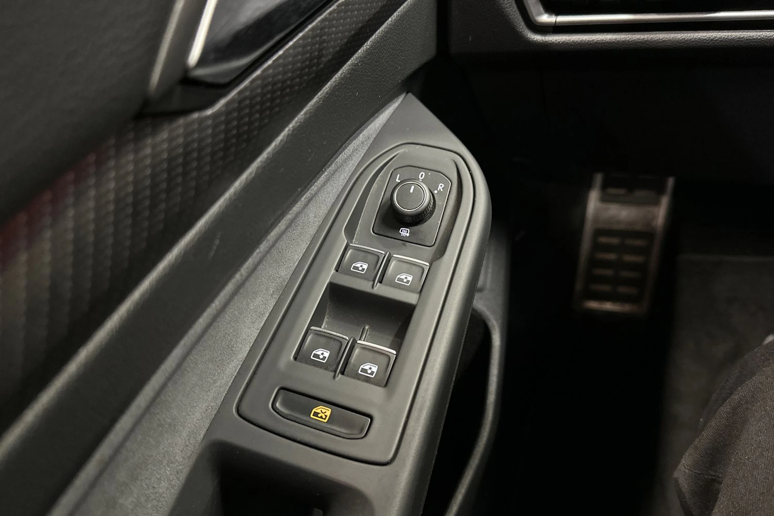 Sininen Volkswagen GOLF 2021 kuva 26.