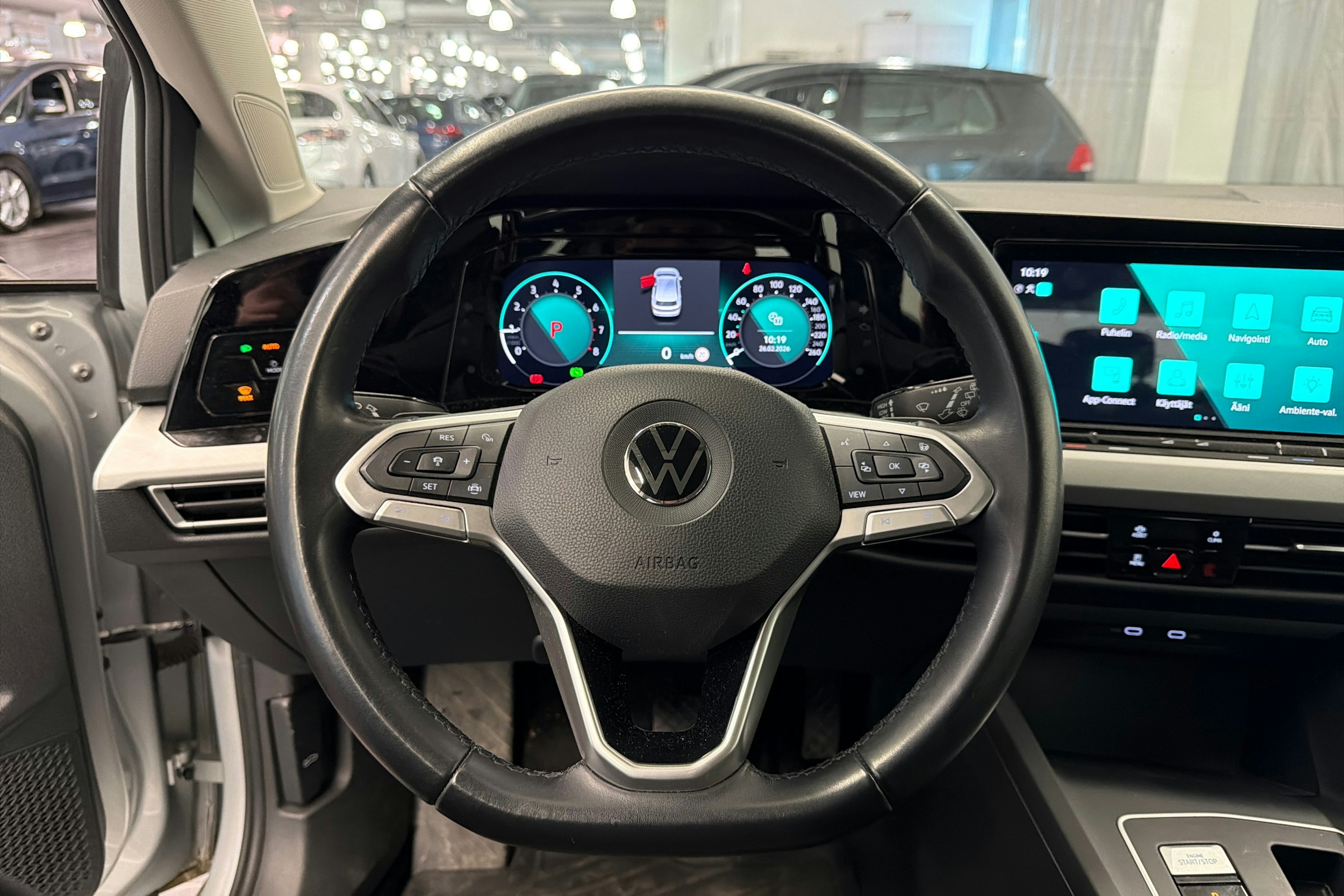 met. hopea Volkswagen Golf 2021 kuva 14.