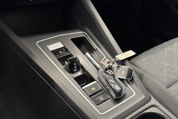 met. hopea Volkswagen Golf 2021 kuva 16.